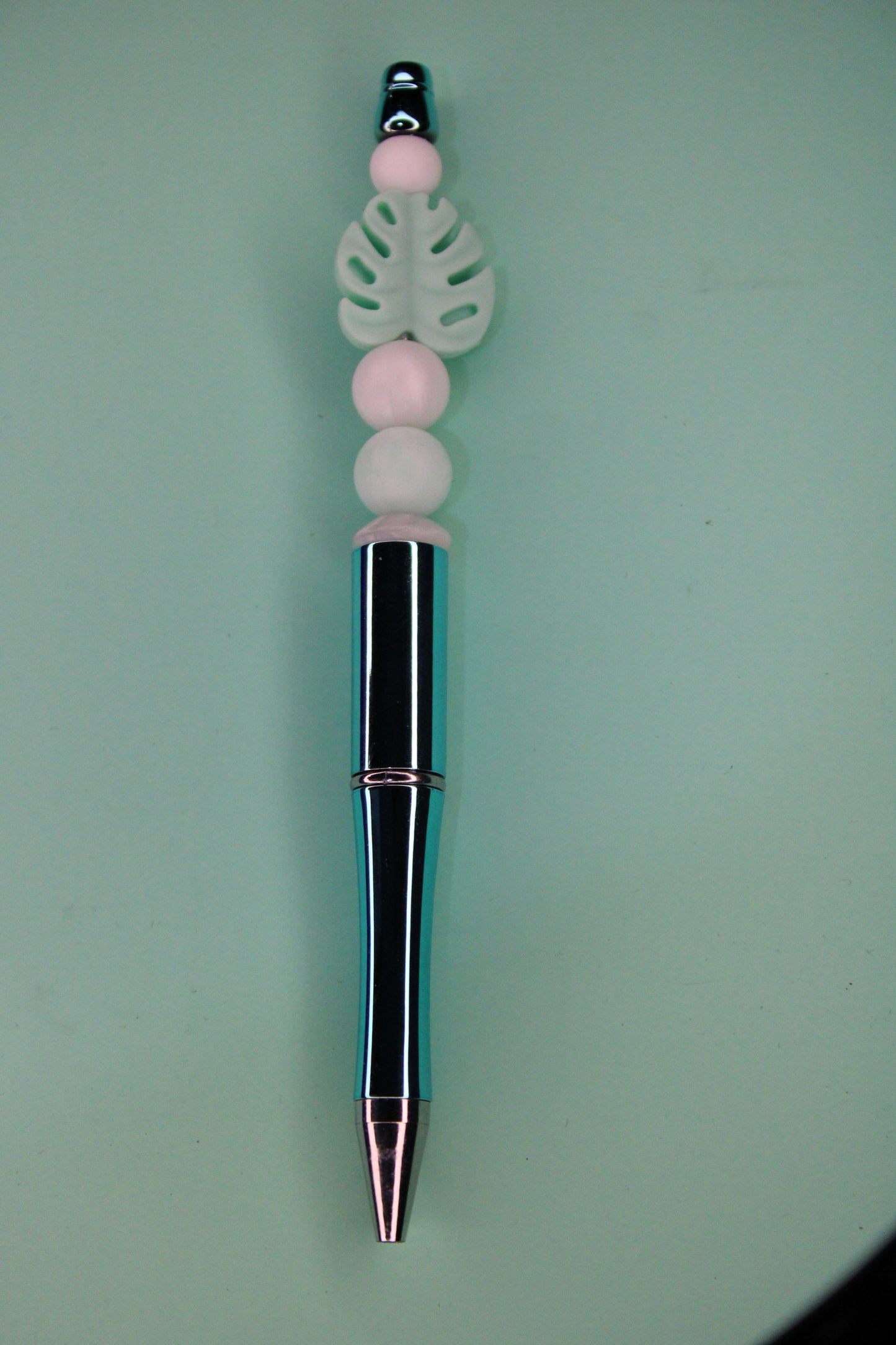 Shiny Teal Leaf Pen